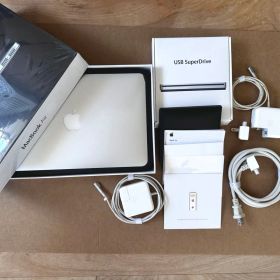 MacBook Air 11インチ Late2010 初期化済 USBリカバリ付