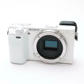 【中古】 《並品》 SONY α6000ボディ ILCE-6000 ホワイト 【前面外装カバー部品交換/各部点検済】 [ デジタルカメラ ]