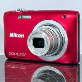 ニコン(Nikon)の◯【美品】Nikon COOLPIX A100 レッド (コンパクトデジタルカメラ)