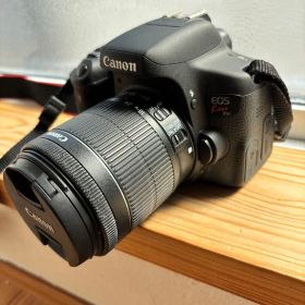 Canon EOS Kiss X8i 本体 + レンズ2本