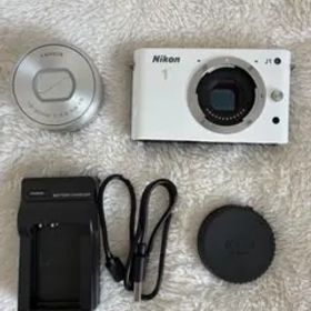 Nikon 1 J1 ミラーレスカメラ 本体とレンズ付き