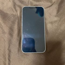 Apple iPhone 13 ホワイト 本体