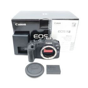 シャッター回数11,841回！■ほぼ新品■ CANON EOS R8 #46002