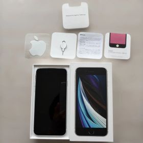 Apple iPhone SE (第2世代) ホワイト 64Gバッテリー76%