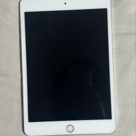 Apple iPad mini 4シルバー 7.9インチ 本体