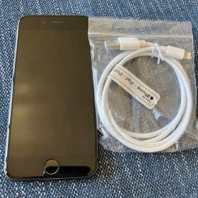 Apple iPhone8 64GB 本体＋ケーブル