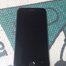 iPhone8 ブラック 64G 3