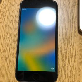 iPhone8 中古