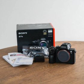SONY α7III ILCE-7M3 ボディ 動作良好 保護フィルム付