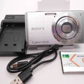 【即決】 簡易動作OK SONY ソニー Cyber-shot DSC-W530 シルバー 1410万画素 （バッテリー、充電器付）