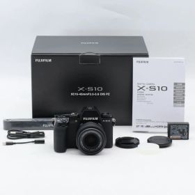 【ショット数1,640】富士フイルム FUJIFILM ミラーレス一眼カメラ X-S10 レンズキット XC15-45mm ブラック APS-C 2610万画素 手ぶれ補正 4K動画撮影対応 コンパクト軽量 初心者〜上級者向け【中古】