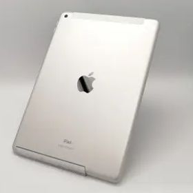Apple au 【SIMロック解除済み】 iPad（第8世代/2020） 128GB シルバー MYMM2J/A