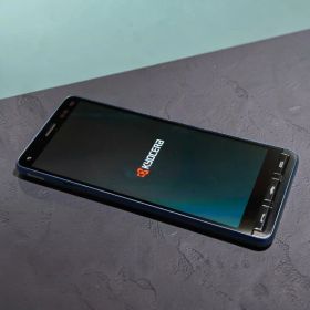 【ドコモ3G停波／はじめてのスマホに】Y!mobile かんたんスマホ2