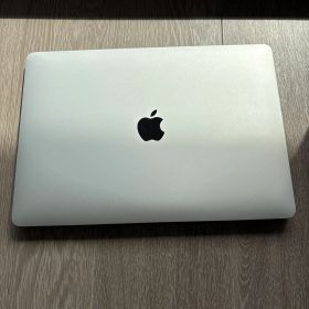 Apple MacBook Air シルバー 本体