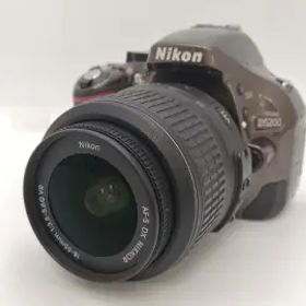 Nikon D5200 18-55VR レンズキット ブロンズ