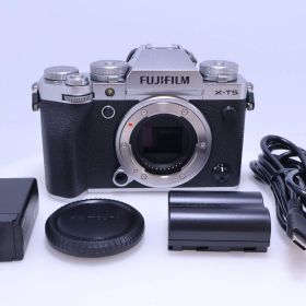 【280回 ほぼ新品】FUJIFILM X-T5 ボディ シルバー F X-T5-S ミラーレス一眼カメラ