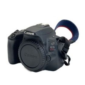 CANON◆デジタル一眼カメラ EOS Kiss X9 ダブルズームキット DS126671