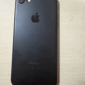 iPhone 7 バッテリー残量50%