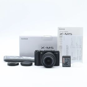 FUJIFILM X-M5 レンズキット XF15-45mm ブラック｜日英二言語対応・APS-C・手ぶれ補正・Vlog/旅行/スナップに最適【中古】