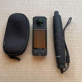 ▼ Insta360 X4 本体 付属品 中古