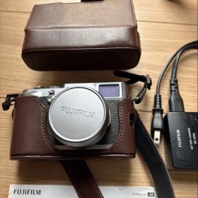 FUJIFILM X100S コンパクトデジタルカメラ 富士フイルム 動作確認済