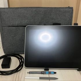 Wacom One 液晶タブレット DTH134W2B 他セット
