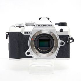 オリンパス(OLYMPUS)の【中古】(オーエムシステム) OM SYSTEM OM SYSTEM OM-5 ボデイ シルバー(コンパクトデジタルカメラ)