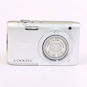 【中古】 (ニコン) Nikon COOLPIX A100 シルバー【中古カメラ コンパクトデジカメ】 ランク：C