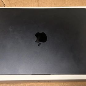 【美品】M2 MacBook Air 13インチ ミッドナイト JIS配列