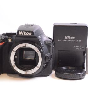 Nikon ニコン D5600 ボディ
