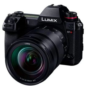 【中古】 パナソニック フルサイズ ミラーレス一眼カメラ ルミックス S1RM 標準ズームレンズキット 4730万画素 ブラック DC-S1RM-K