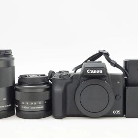 L141148)Canon EOS Kiss M ダブルズームキット キヤノン ミラーレス一眼カメラ