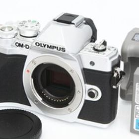 【全額返金保証】美品｜オリンパス OM-D E-M10 Mark III ボディ シルバー CA01-R4151-3U2A