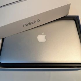 MacBook Air Early 2015 11.6インチ MJVM2/A
