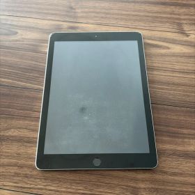 iPad 第6世代 本体 画面傷あり