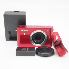 ショット数極少！905回！！液晶四隅が暗いですが、写真の写りには影響なく■美品■ Nikon 1 J1 ボディ レッド