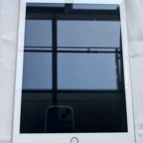 Apple iPad 第6世代 ピンクゴールド