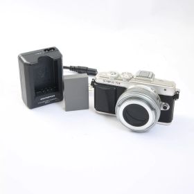 【シャッター数1950回】 OLYMPUS オリンパス PEN E-PL7 + MZD 14-42mm F3.5-5.6 EZ ED MSC レンズセット