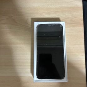 Apple iPhone 11 ホワイト 本体