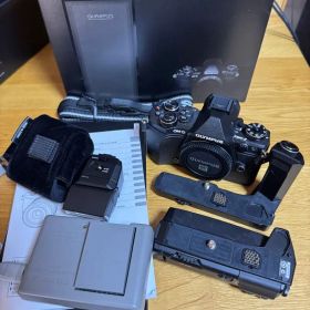 OLYMPUS OM-D E-M5 Mark II 【シャッター数6367】