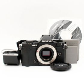 わずかシャッター数1081枚【新品級】OLYMPUS OLYMPUS OM-D E-M5 Mark II ボディ ブラック#8915