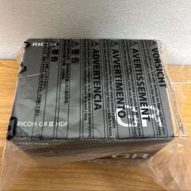 RICOH GR III HDF コンパクトデジタルカメラ