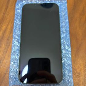 iPhone13 128GB グリーン SIM解除 バッテリ82% レンズヒビ