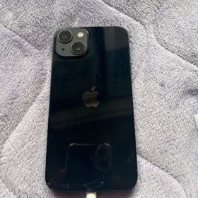 Apple iPhone 13 ブラック