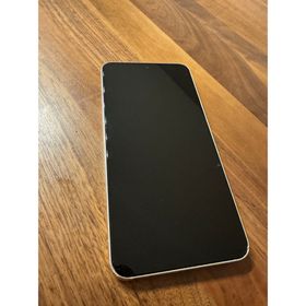 Galaxy S22 SCG13 SIMロック解除済み ホワイト スマホ (スマートフォン本体)