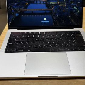 MacBook Pro M1 Pro 14 2021シルバー