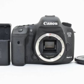 ★良品★《ショット数8,972回》キヤノン Canon EOS 7D Mark II #1555J