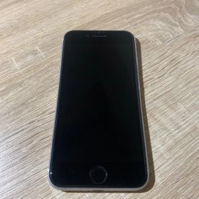8784 iPhone SE 第二世代 64GB ホワイト