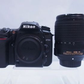 【全品ポイント10倍！】【期間限定セール】ニコン Nikon デジタル一眼レフカメラ D7500 18-140mm F3.5-5.6G ED VR レンズキット 【中古】