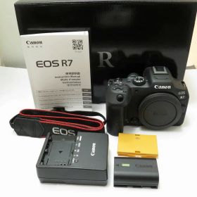 キヤノン Canon ミラーレス一眼 EOS R7 【中古】